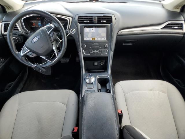 3FA6P0HD1KR198769 - 2019 FORD FUSION SE WHITE photo 8