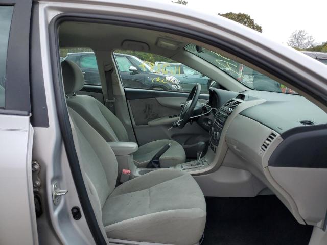 2T1BU4EE2CC877804 - 2012 TOYOTA COROLLA BASE SILVER photo 5