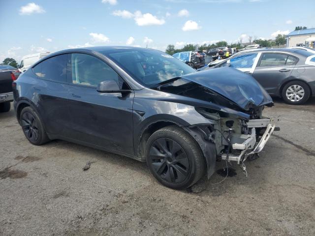 7SAYGAEE2SF222975 - 2025 TESLA MODEL Y CHARCOAL photo 4