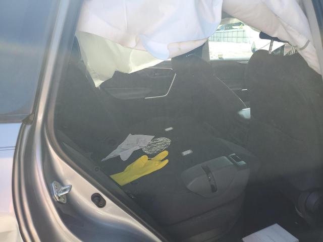 2T3LWRFV8RW198810 - 2024 TOYOTA RAV4 LE ნაცრისფერი ფოტო 11