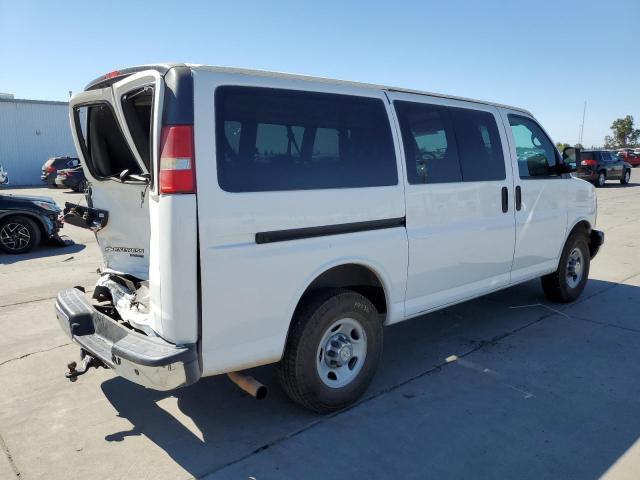 1GAZGYFGXE1100588 - 2014 CHEVROLET EXPRESS G3 LT WHITE photo 3