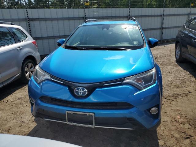 JTMRJREV3HD104435 - 2017 TOYOTA RAV4 HV LE BLUE photo 5