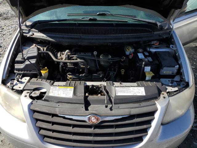 1C4GP45R85B103123 - 2005 CHRYSLER TOWN & COU SILVER photo 12