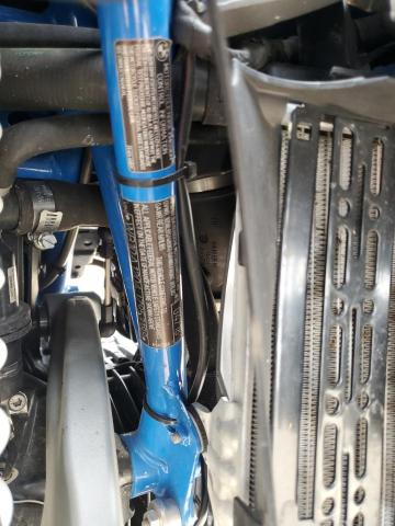 WB10A1204JZ953188 - 2018 BMW R1200 GS ADVENTURE WHITE photo 10