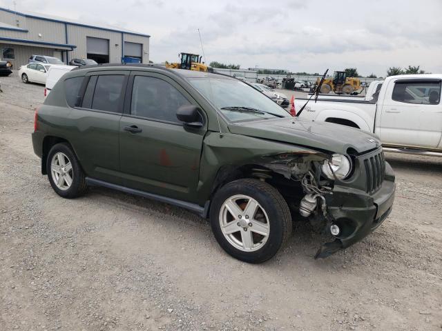 1J8FF47WX7D584011 - 2007 JEEP COMPASS GREEN photo 4