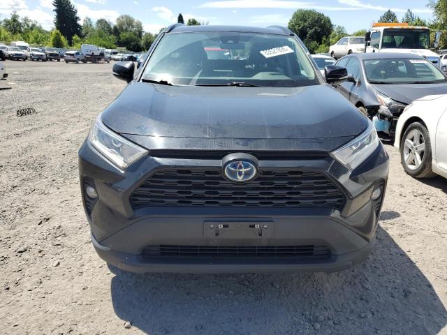 4T3RWRFV6MU024124 - 2021 TOYOTA RAV4 XLE 黑色 照片 5