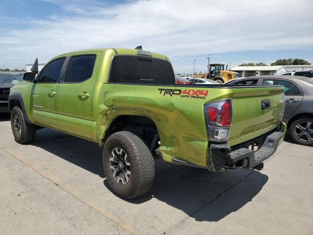 3TYCZ5AN7PT140083 - 2023 TOYOTA TACOMA DOUBLE CAB GREEN photo 2