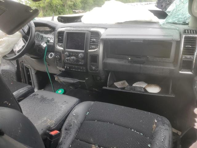 3C6UR5JJ7JG301963 - 2018 RAM 2500 SLT Սև լուսանկար 8