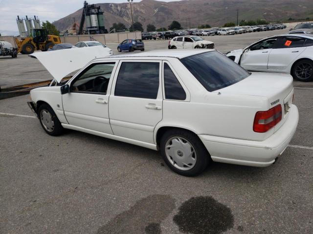 YV1LS55A0X1580306 - 1999 VOLVO S70 WHITE photo 2