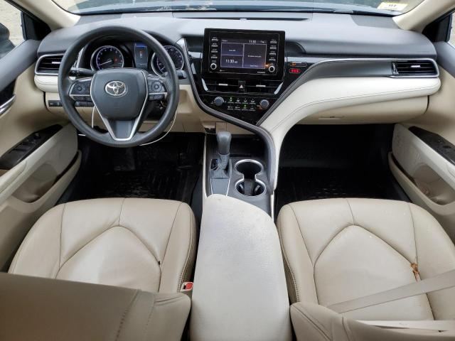 4T1C11AK5MU487366 - 2021 TOYOTA CAMRY LE BLUE photo 8