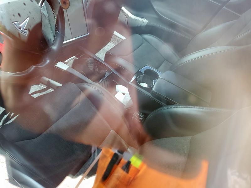 5YJSA1E22JF266693 - 2018 TESLA MODEL S 黑色 照片 8