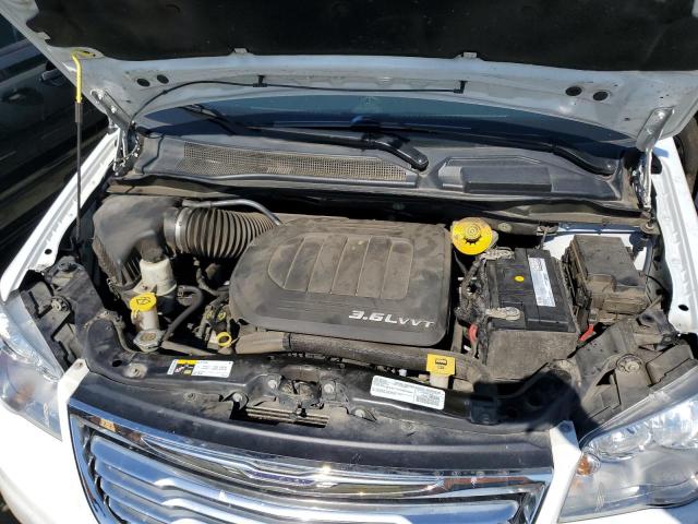 2C4RC1CG0GR149957 - 2016 CHRYSLER TOWN & COU TOURING L WHITE photo 12