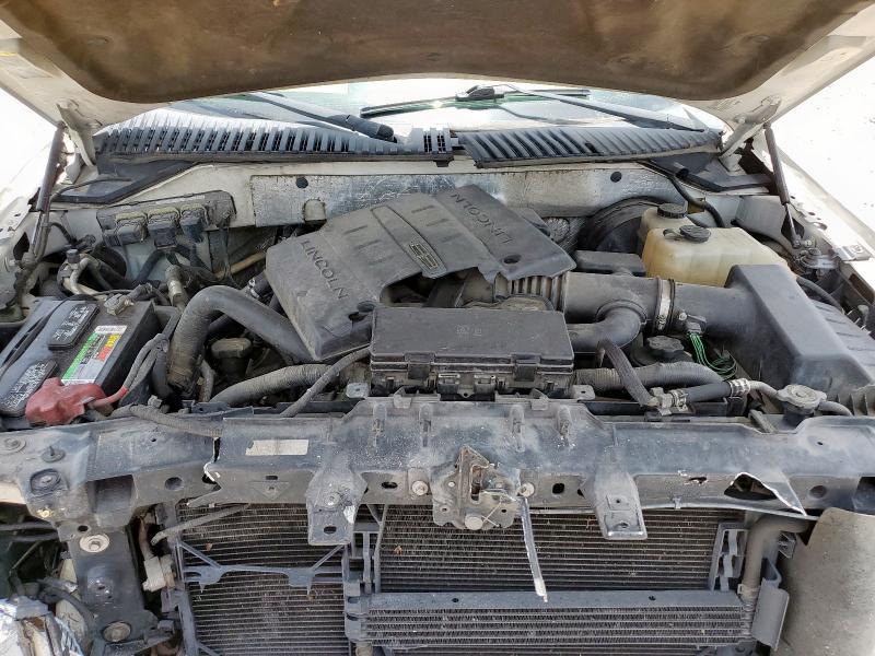 5LMFU27599EJ02238 - 2009 LINCOLN NAVIGATOR WHITE photo 11