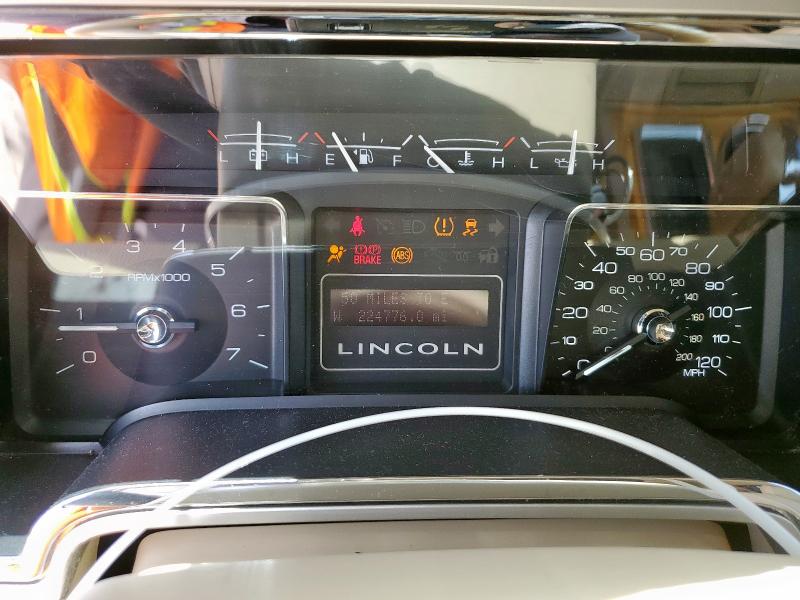 5LMFU27599EJ02238 - 2009 LINCOLN NAVIGATOR WHITE photo 9