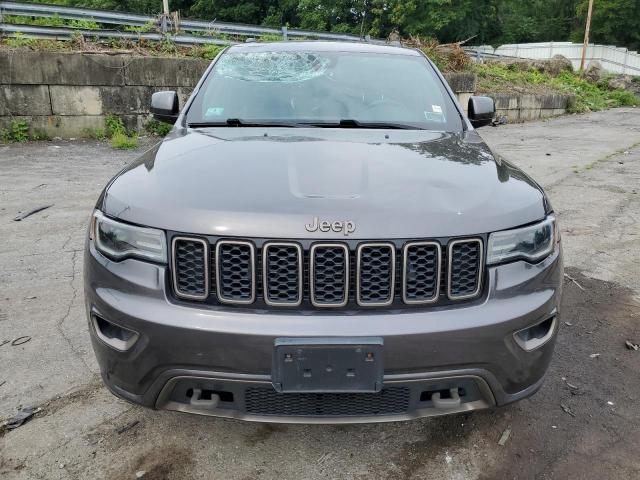 1C4RJFBG2HC665882 - 2017 JEEP GRAND CHER LIMITED GRAY photo 5