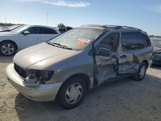 1999 TOYOTA SIENNA LE, 