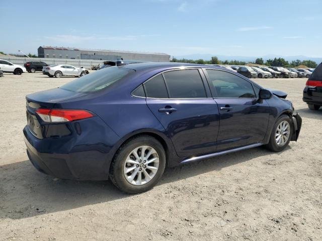 JTDHPRAE5LJ017940 - 2020 TOYOTA COROLLA LE BLUE photo 3