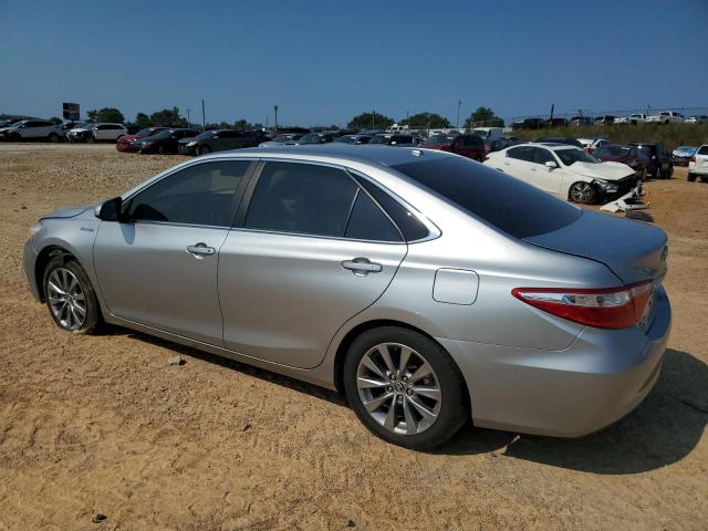 4T1BD1FK3GU183825 - 2016 TOYOTA CAMRY HYBRID SILVER photo 2