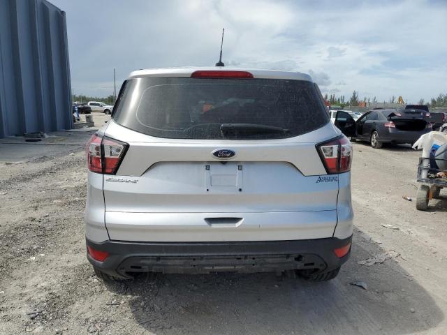1FMCU0F70JUD60266 - 2018 FORD ESCAPE S Argent photo 6