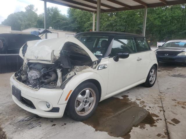 2011 MINI COOPER, 