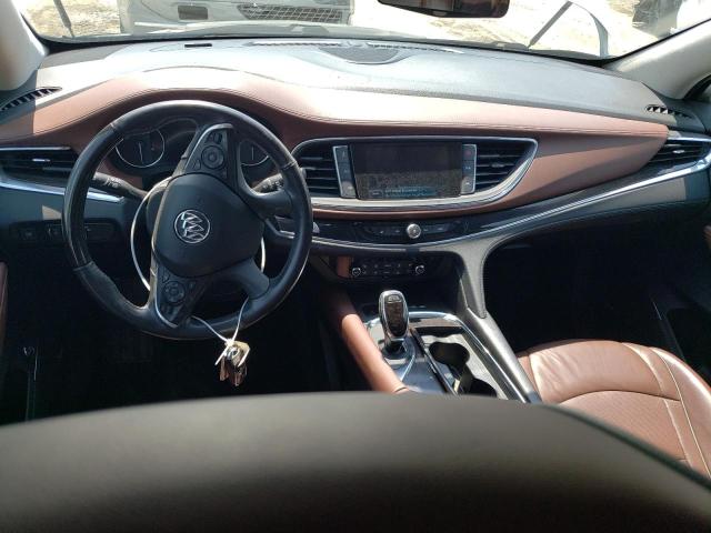 5GAEVCKW9JJ283683 - 2018 BUICK ENCLAVE AVENIR WHITE photo 8