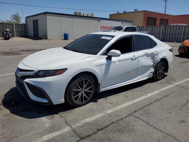 4T1G11AK7RU873263 - 2024 TOYOTA CAMRY SE NIGHT SHADE WHITE photo 1