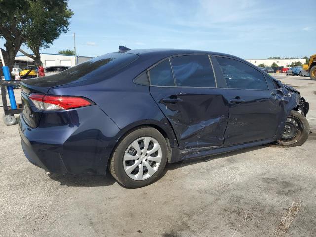 5YFEPMAE8MP152722 - 2021 TOYOTA COROLLA LE ლურჯი ფოტო 3