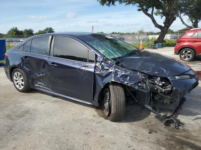 5YFEPMAE8MP152722 - 2021 TOYOTA COROLLA LE ლურჯი ფოტო 4