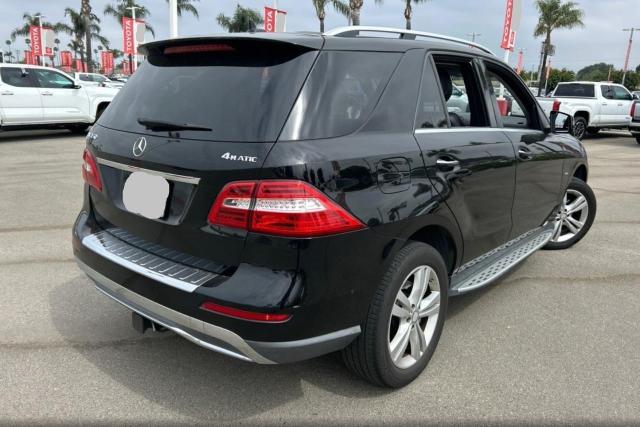 4JGDA5HB5CA084537 - 2012 MERCEDES-BENZ ML 350 4MATIC BLACK photo 4