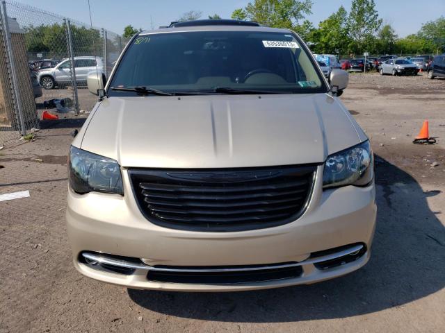 2C4RC1BG5DR517904 - 2013 CHRYSLER TOWN & COU TOURING Qəhvəyi foto 5