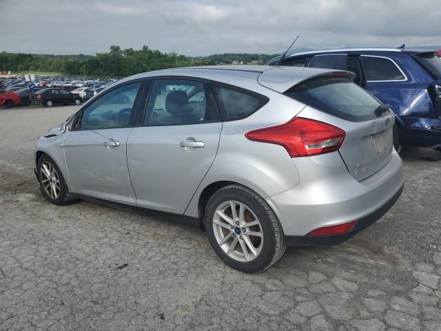 1FADP3K27JL231304 - 2018 FORD FOCUS SE Silber Foto 2