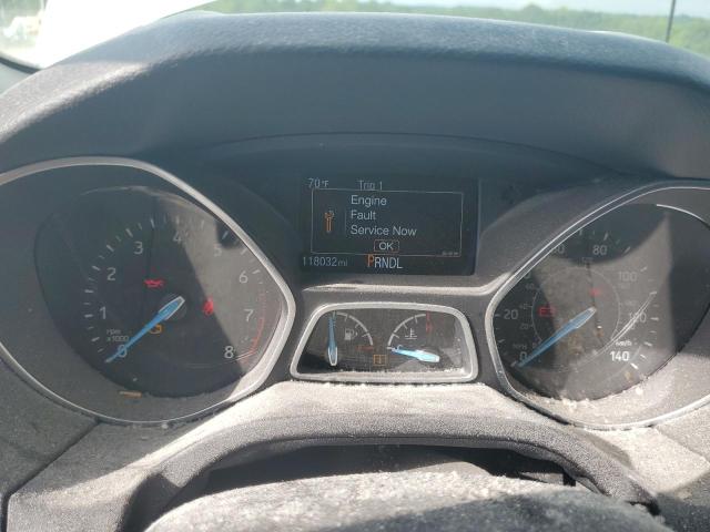 1FADP3K27JL231304 - 2018 FORD FOCUS SE Silber Foto 9