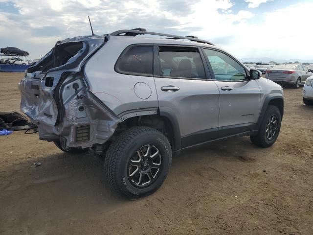 1C4PJMBX0JD547518 - 2018 JEEP CHEROKEE TRAILHAWK SILVER photo 3