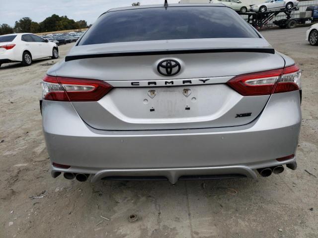 4T1KZ1AKXLU033228 - 2020 TOYOTA CAMRY TRD GRAY photo 6