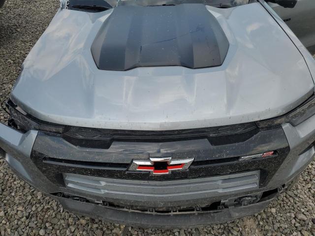 1GCPTFEK7R1160063 - 2024 CHEVROLET COLORADO ZR2 SILVER photo 11