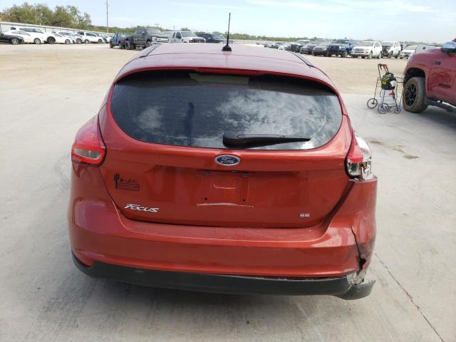 1FADP3K28JL311579 - 2018 FORD FOCUS SE ORANGE photo 6