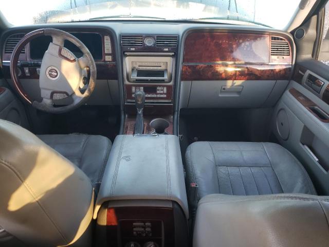 5LMFU27R24LJ38442 - 2004 LINCOLN NAVIGATOR 黑色 照片 8