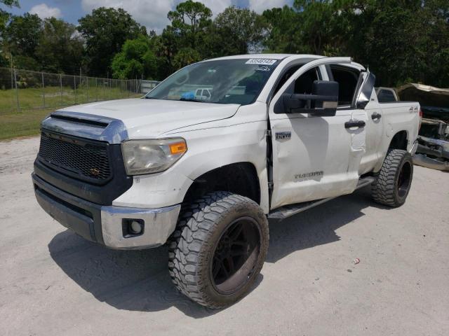 5TFDW5F19HX677757 - 2017 TOYOTA TUNDRA CREWMAX SR5 WHITE photo 1