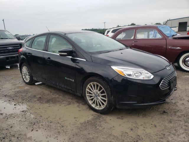 1FADP3R47DL196839 - 2013 FORD FOCUS BEV BLACK photo 4