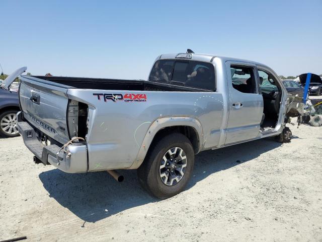 3TMDZ5BNXKM072949 - 2019 TOYOTA TACOMA DOUBLE CAB SILVER photo 3