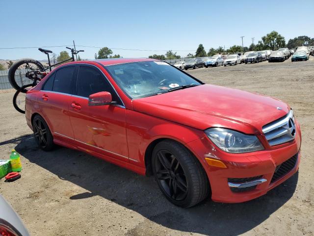 WDDGF8AB5DA834511 - 2013 MERCEDES-BENZ C 300 4MATIC RED photo 4