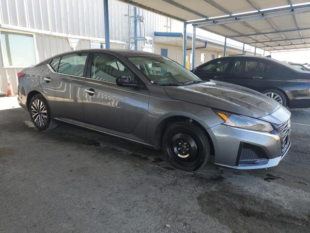 1N4BL4DV8RN395130 - 2024 NISSAN ALTIMA SV GRAY photo 4