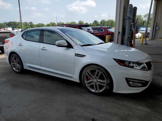 5XXGR4A6XDG101291 - 2013 KIA OPTIMA SX WHITE photo 4