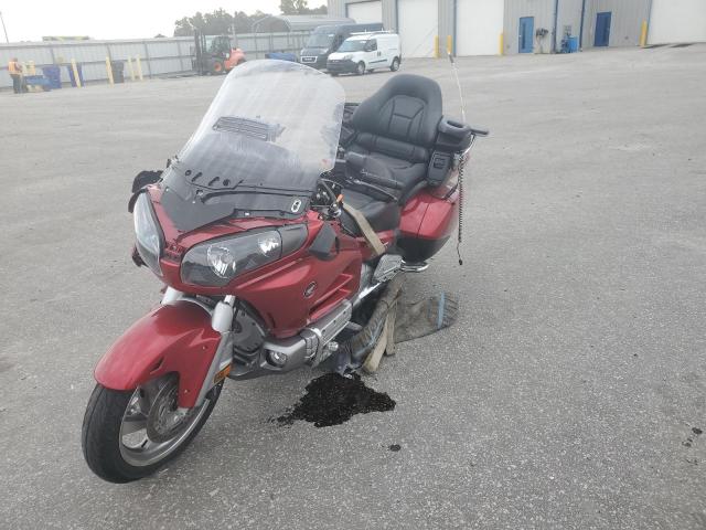 JH2SC68G1GK401776 - 2016 HONDA GL1800 BURGUNDY photo 2