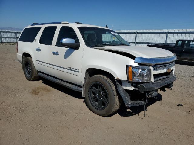 1GNUKKE3XAR286065 - 2010 CHEVROLET SUBURBAN K1500 LTZ WHITE photo 4