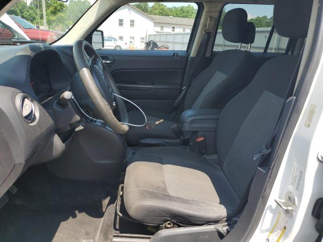 1C4NJPBA2CD565459 - 2012 JEEP PATRIOT SPORT WHITE photo 7