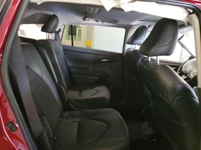 5TDGZRBH7NS238587 - 2022 TOYOTA HIGHLANDER XLE RED photo 11