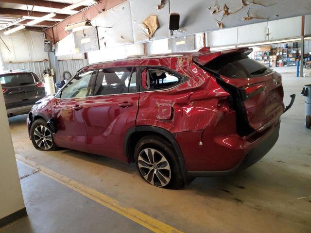 5TDGZRBH7NS238587 - 2022 TOYOTA HIGHLANDER XLE RED photo 2
