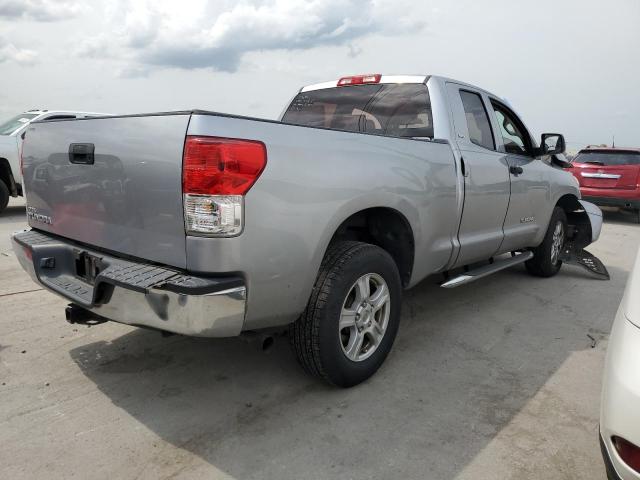 5TFRM5F16AX016964 - 2010 TOYOTA TUNDRA DOUBLE CAB SR5 SILVER photo 3