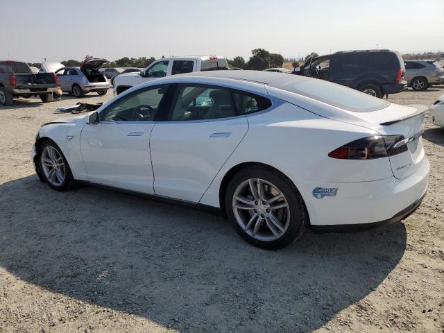 5YJSA1AC7DFP10198 - 2013 TESLA MODEL S თეთრი ფოტო 2